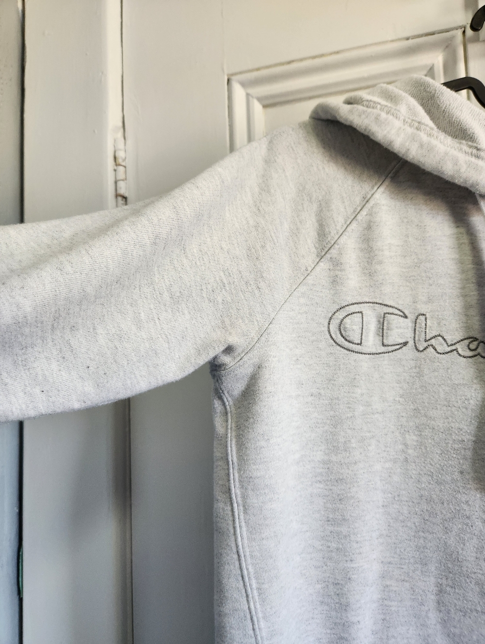 Champion Women’s Pullover Hoodie - Size Small - Picture 4 of 9